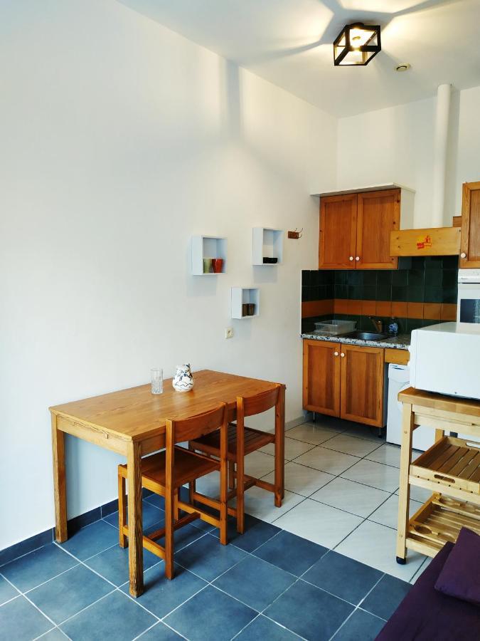 Chez Leslie Et Vincent : Logements Climatises Avec Parking Privatif แปร์ปินญอง ภายนอก รูปภาพ